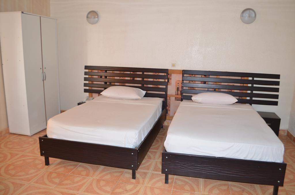 Ouaga Beach Hotel 와가두구 외부 사진