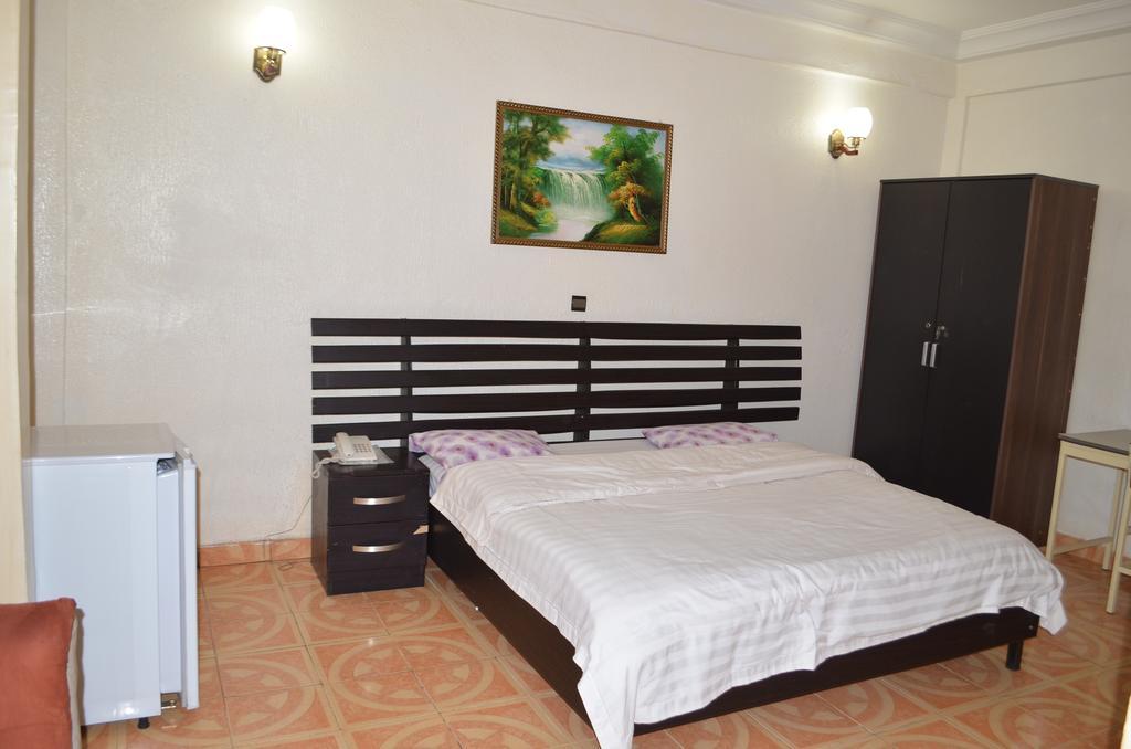 Ouaga Beach Hotel 와가두구 외부 사진