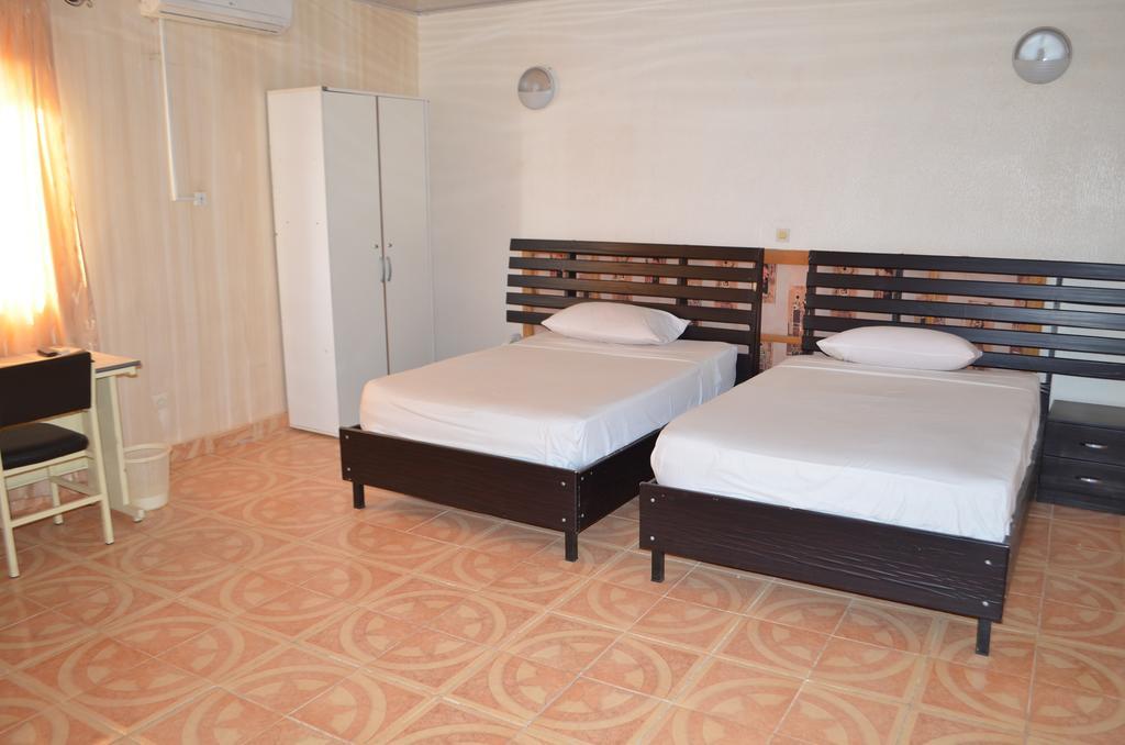 Ouaga Beach Hotel 와가두구 외부 사진