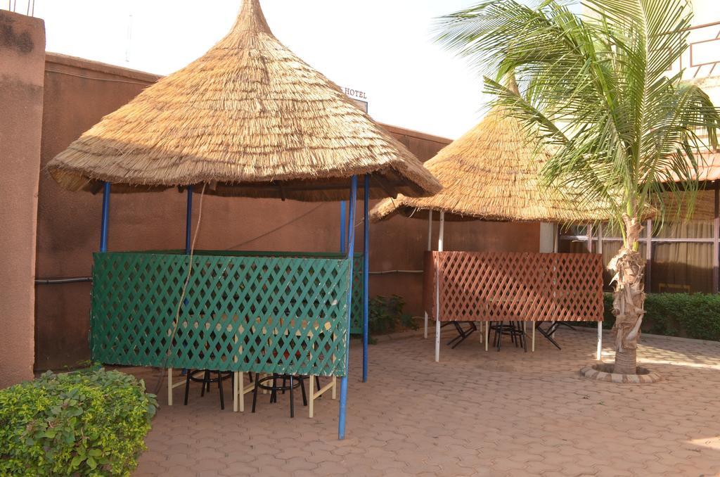 Ouaga Beach Hotel 와가두구 외부 사진