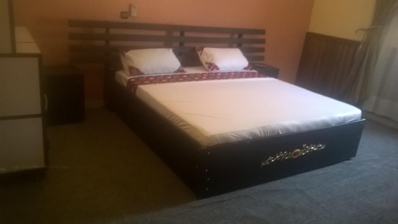 Ouaga Beach Hotel 와가두구 외부 사진